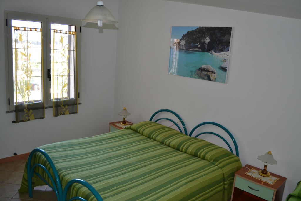 Marina'S Apartment Ogliastra Лотцораи Номер фото